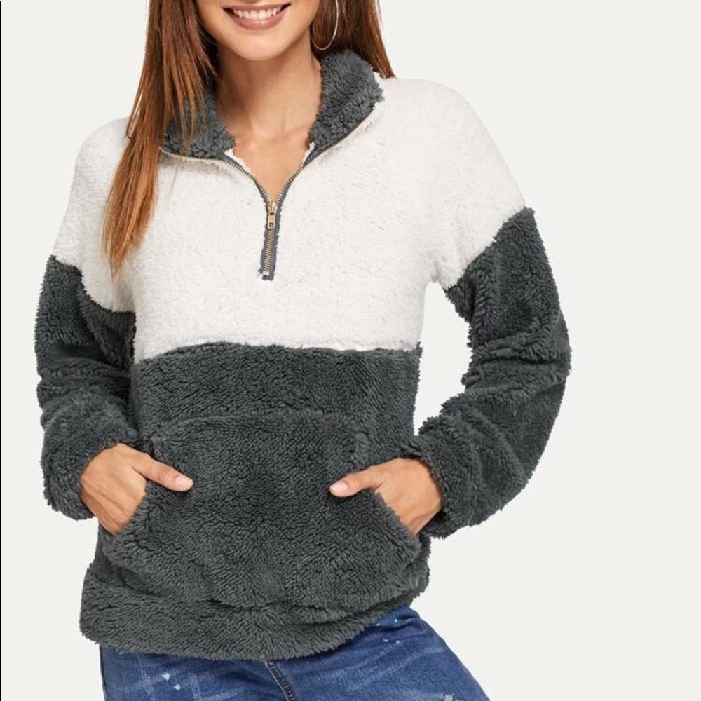 🍊3/$10 Shein Color Block Teddy Sweatshirt